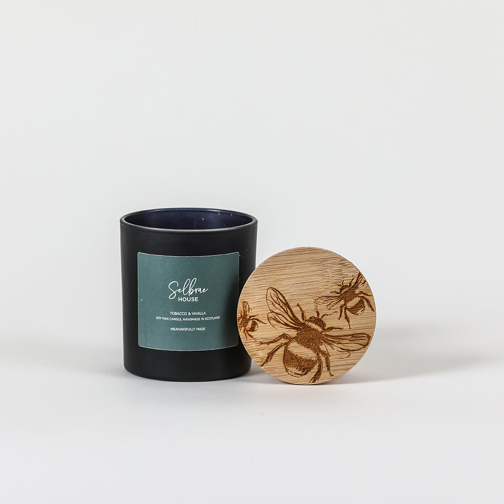Bees Tobacco & Vanilla Candle