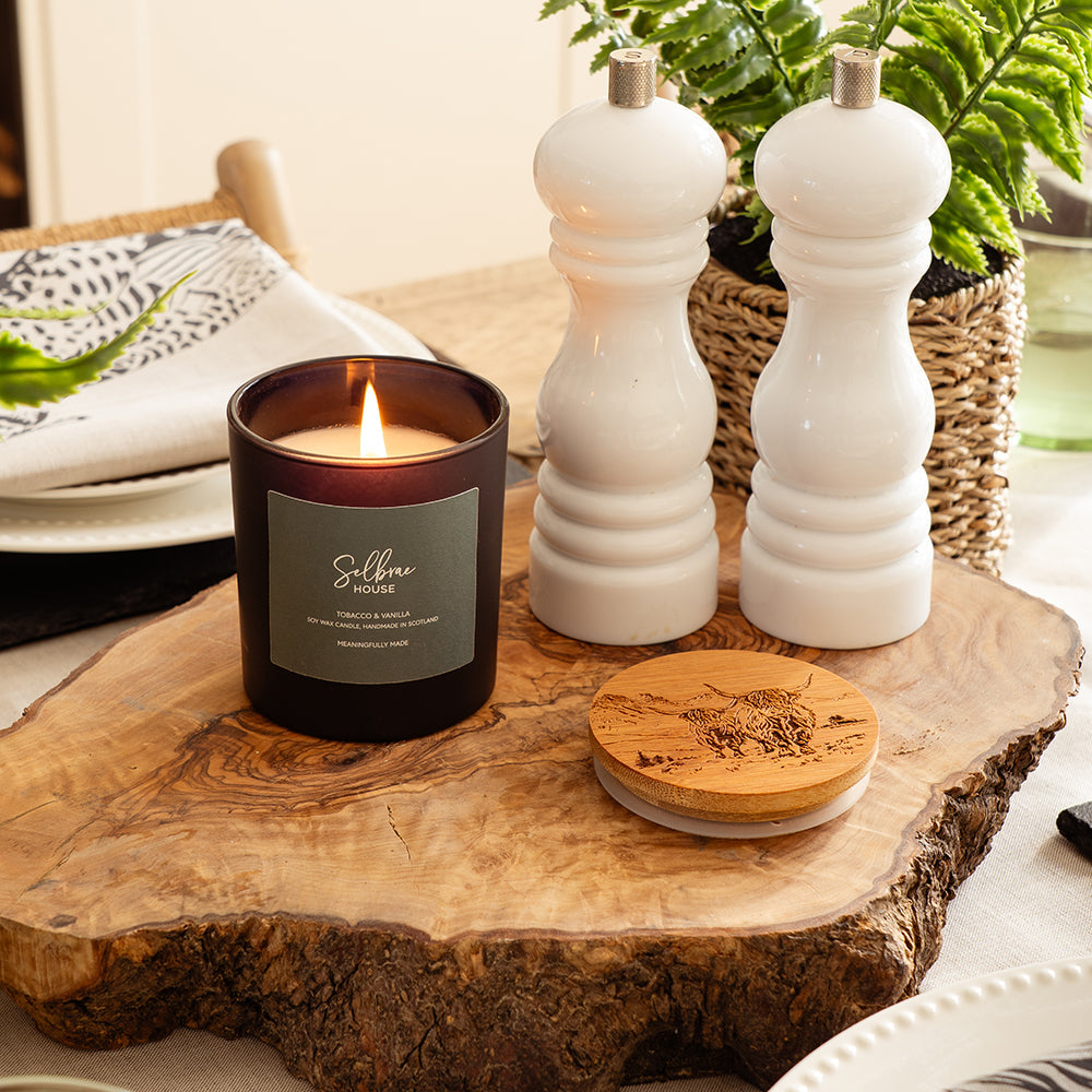 Scenic Highland Cow Tobacco & Vanilla Candle