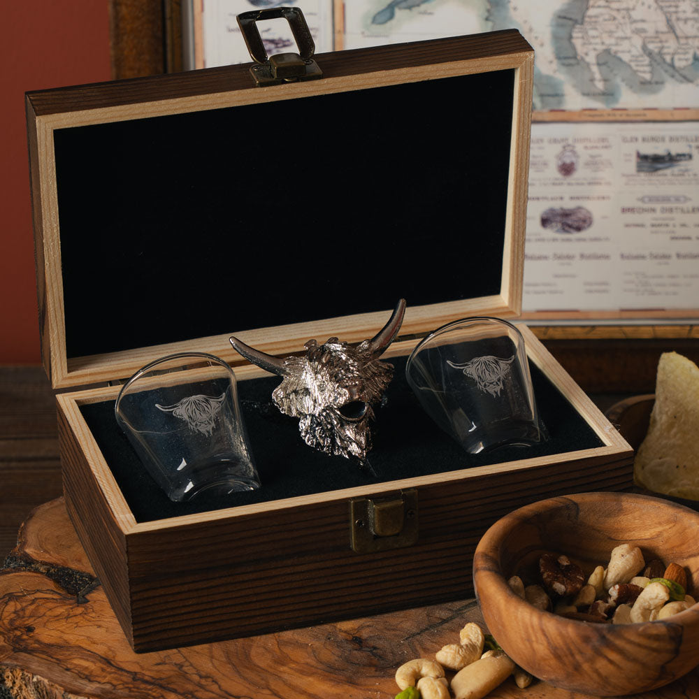 Highland Cow Drinks Pourer and Shot Glass Set