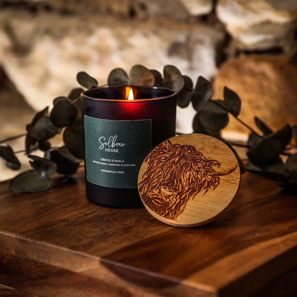 Highland Cow Tobacco & Vanilla Candle