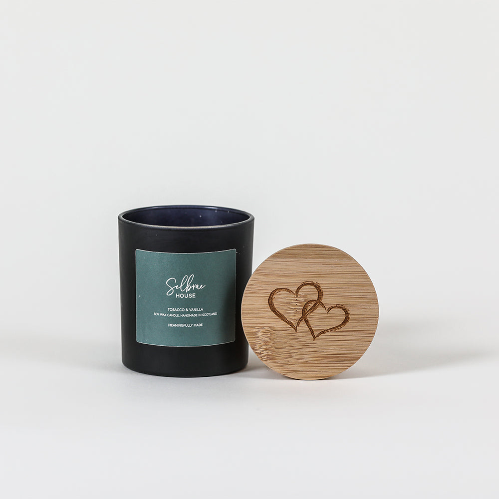 Hearts Tobacco & Vanilla Candle