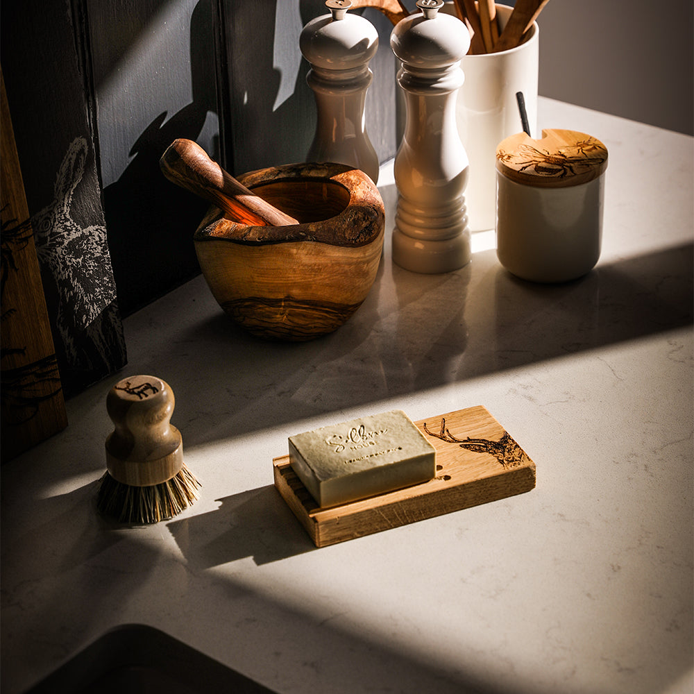 Stag Prince Oak Soap Dish & Soap Set