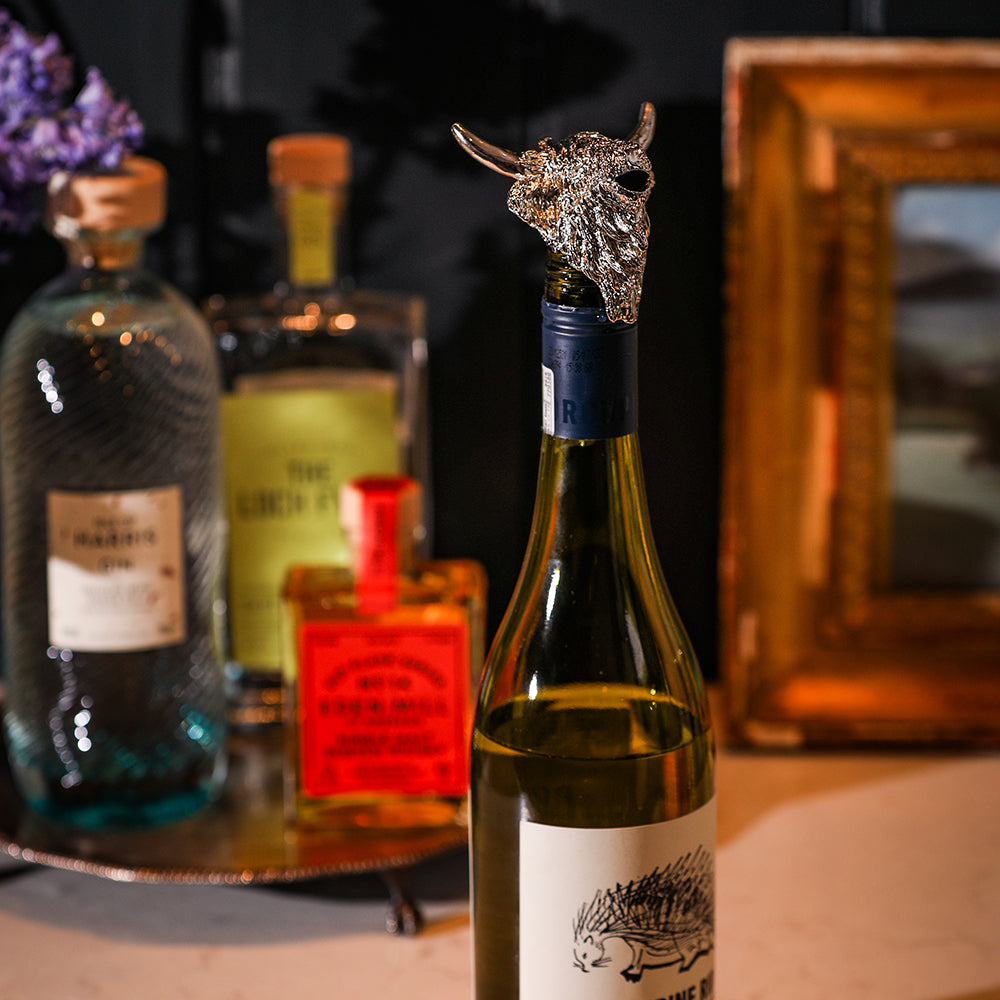 Highland Cow Bottle Pourer